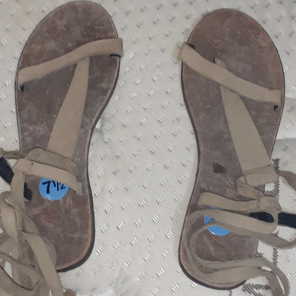 Super cute gladiator sandals